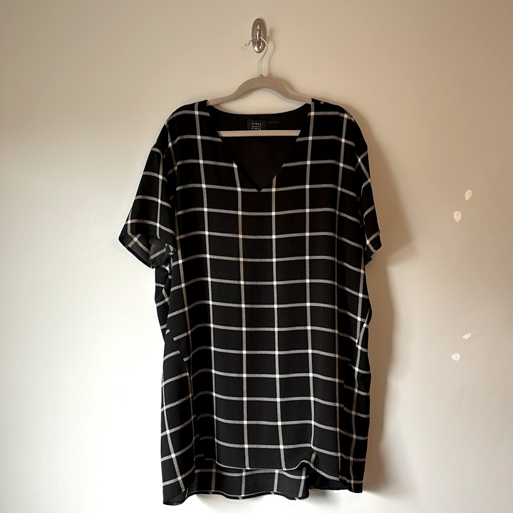 Oversized tunic black and white grid dress